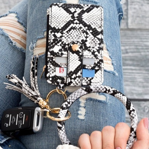 lululemon keychain wallet